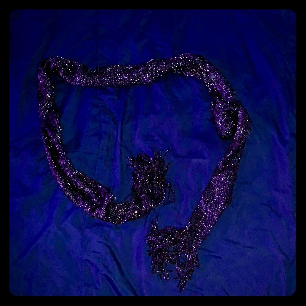 Black glitter scarf ( glitters in the yarn ! )